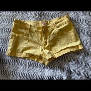 Size 11 Mossimo yellow shorts
